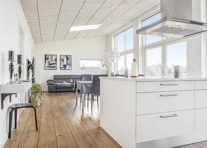 Lovely In With House Sea View * Løgstrup